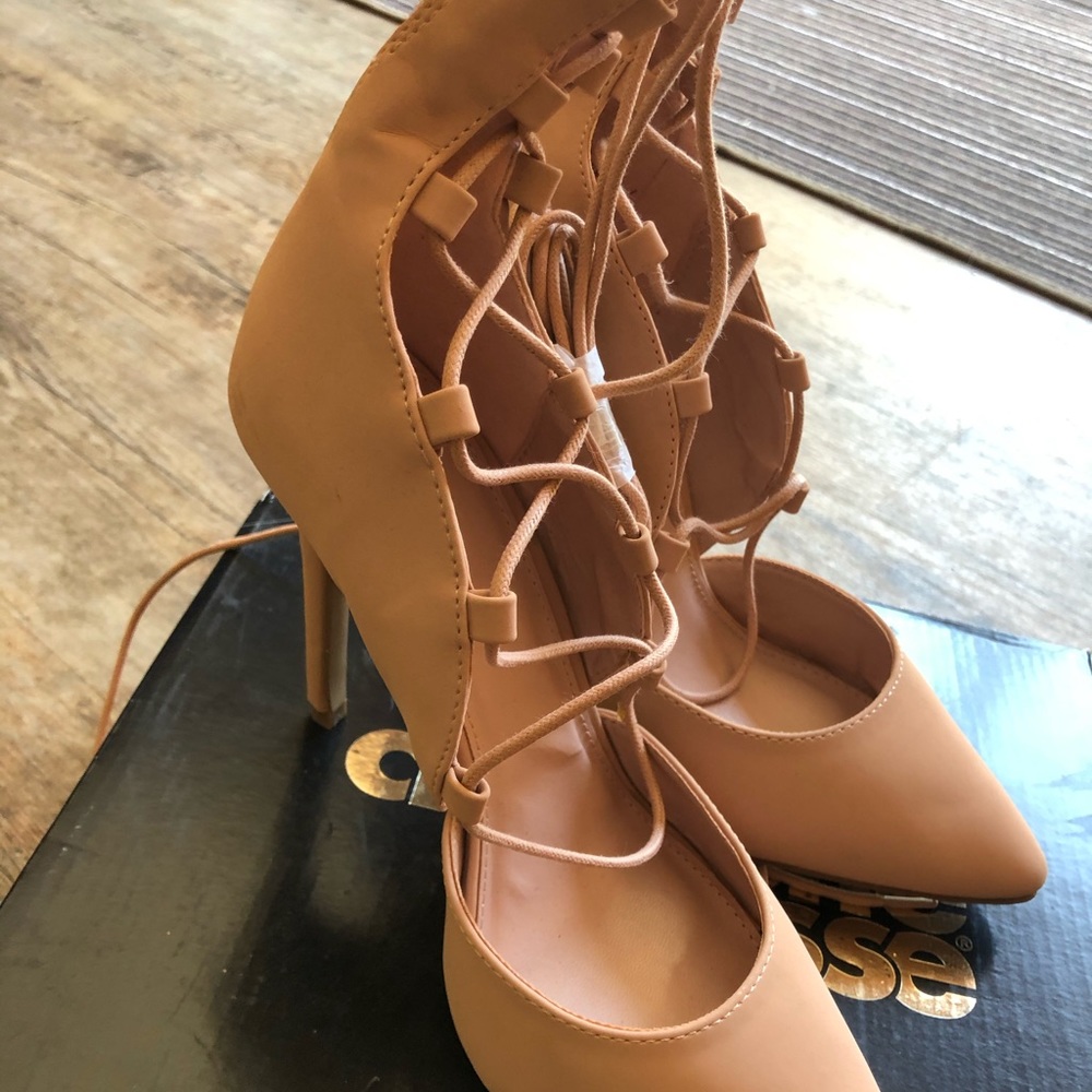 Brand New Lace up heels